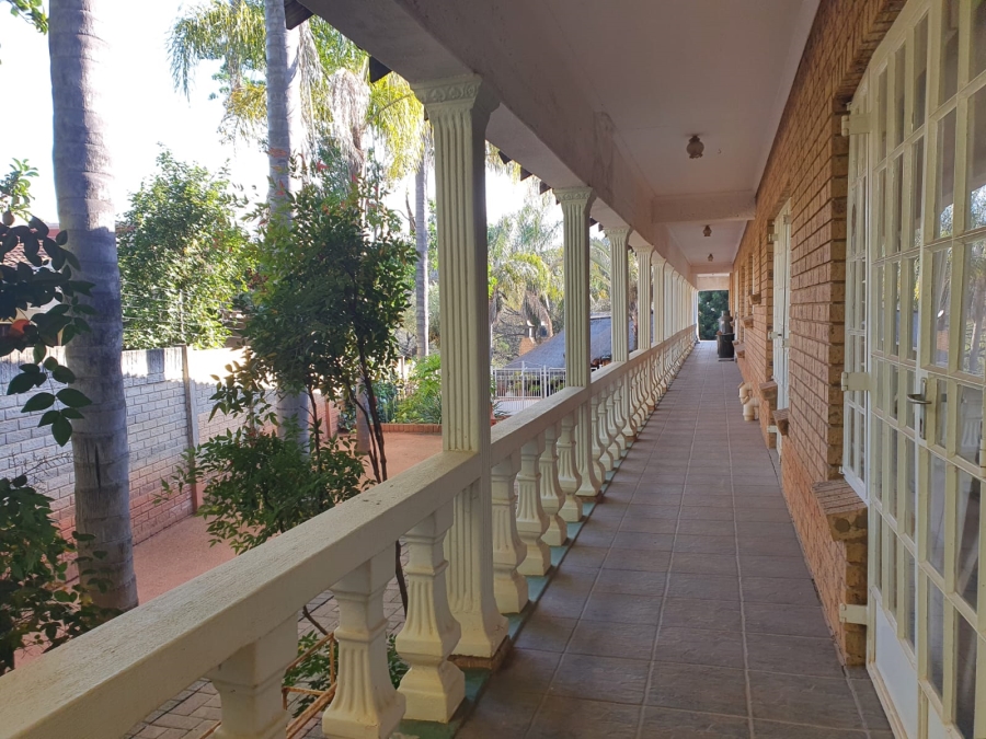 5 Bedroom Property for Sale in Cashan North West